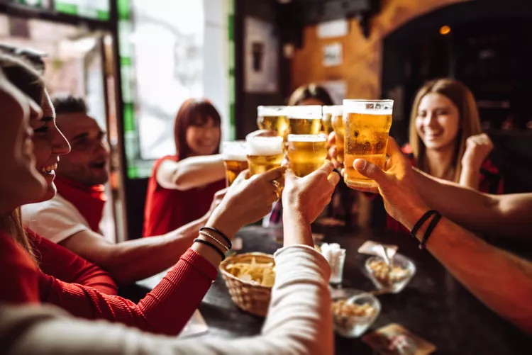 Heavy Alcohol Use: Reduce Intake for Better Wellness